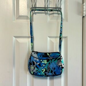 Vera Bradley small crossbody bag